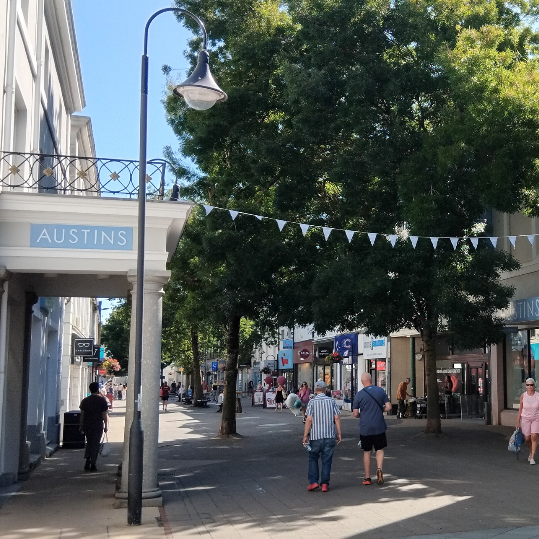 Shopping in <br>Newton Abbot